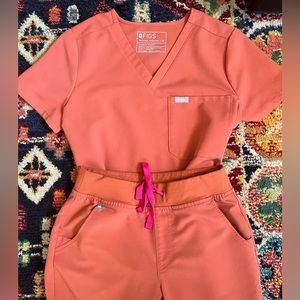 Terracotta Figs Scrub Set